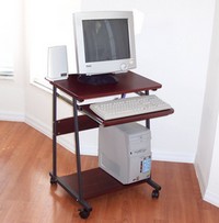 24 Inch Wide Computer Desks